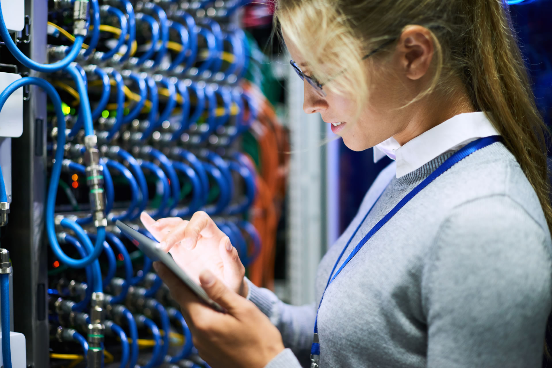 female-systems-administrator-JSQFK8G